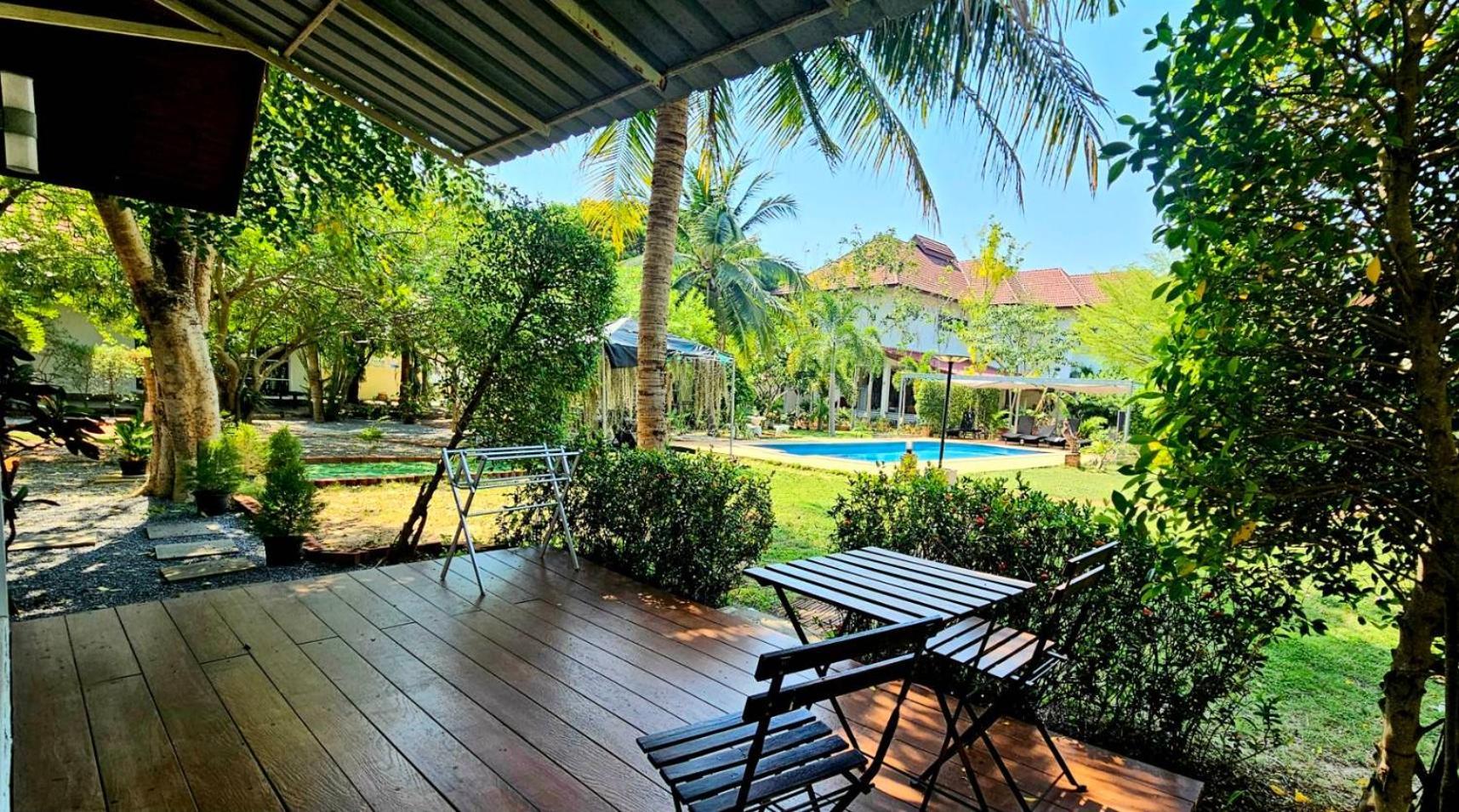The Hillside Pranburi Resort Buitenkant foto